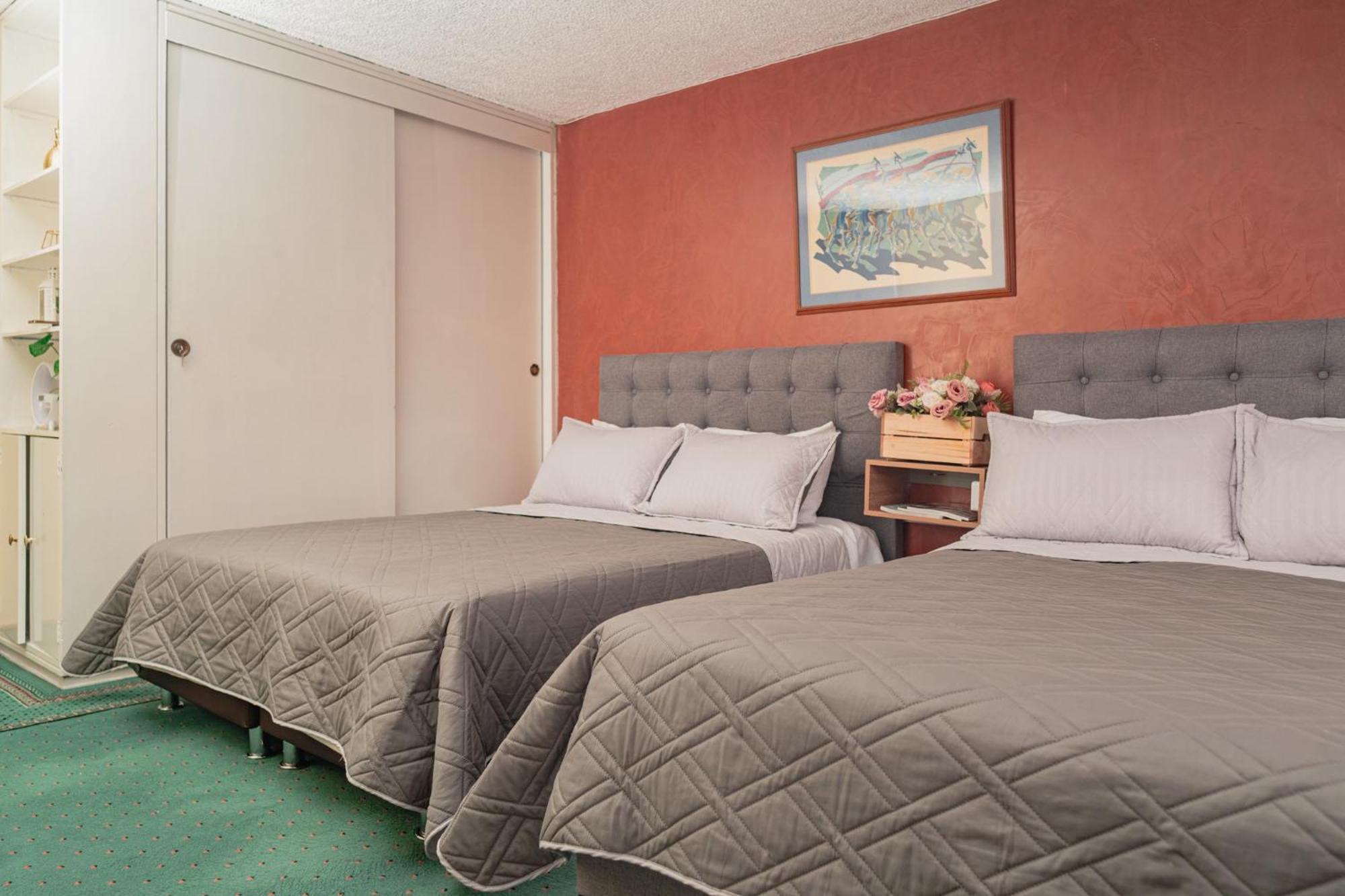 Innovar Casa Hostal Богота Экстерьер фото