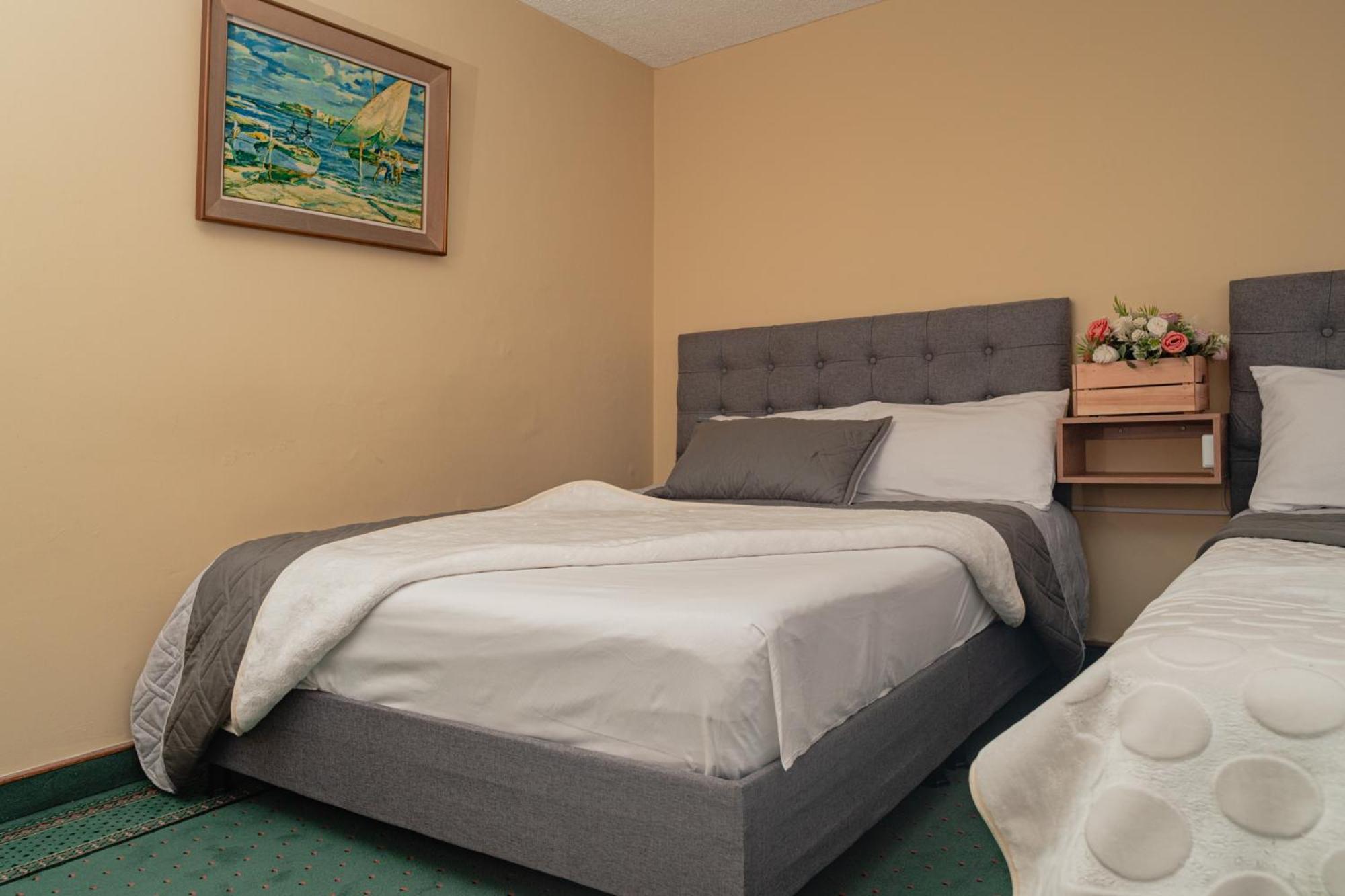 Innovar Casa Hostal Богота Экстерьер фото