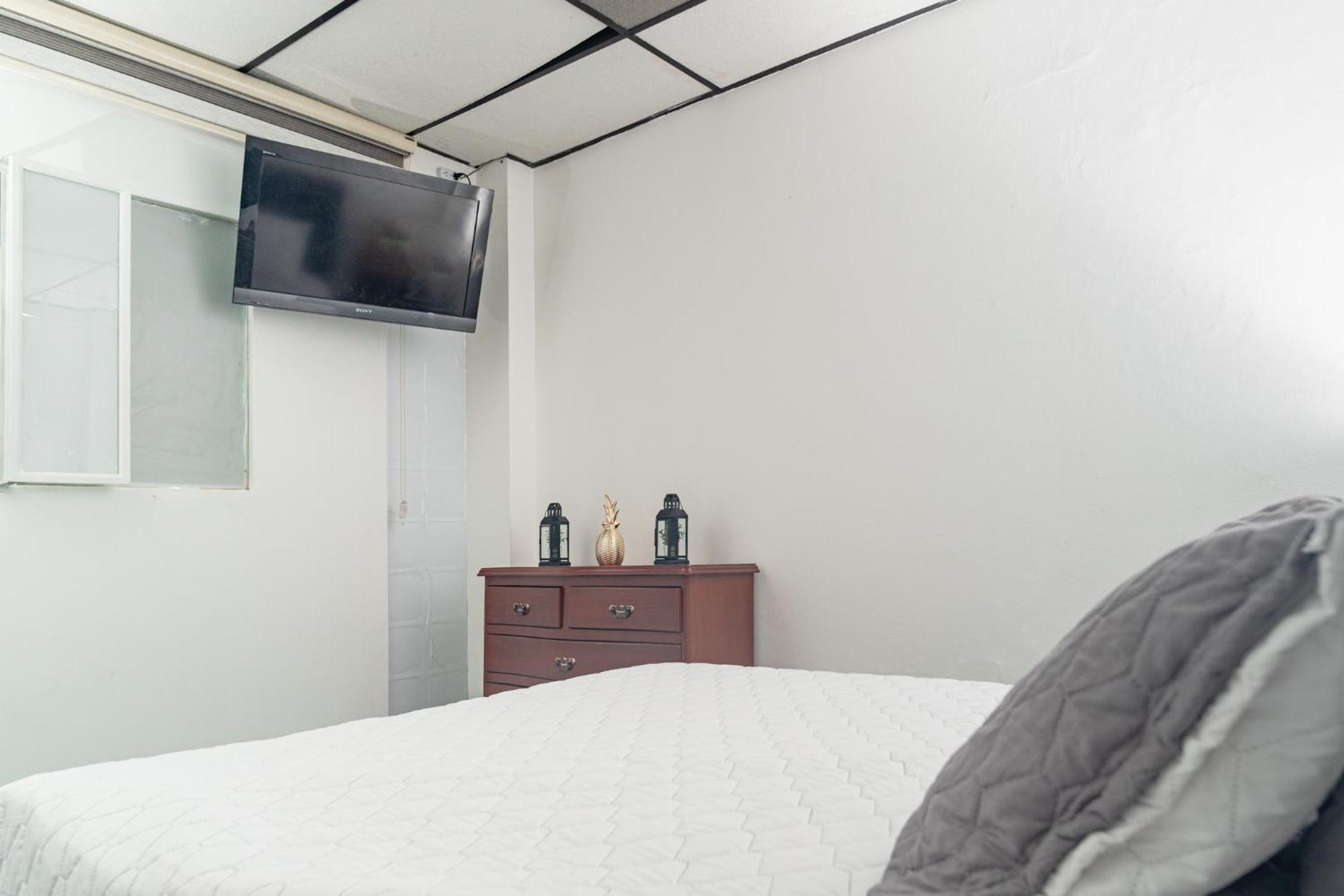 Innovar Casa Hostal Богота Экстерьер фото