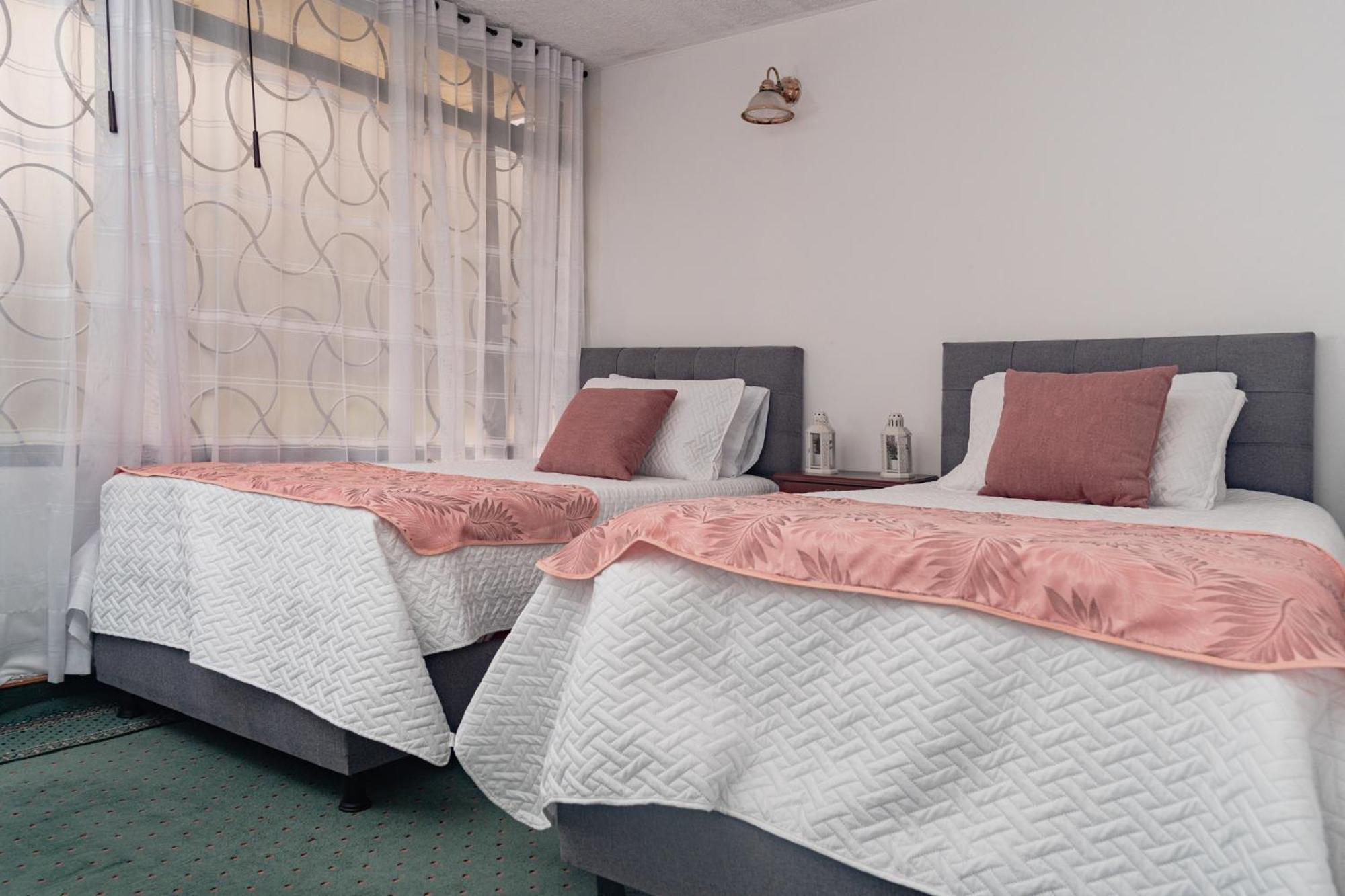 Innovar Casa Hostal Богота Экстерьер фото